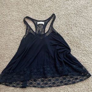 Cute wide lace Abercrombie &Fitch Top